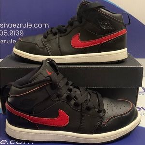 Air Jordan 1 Mid Red Black Kids Size 3y